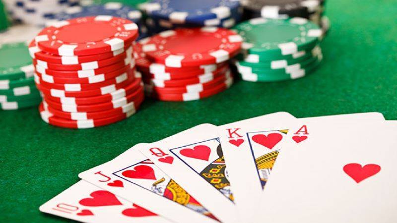  Poker iWin với thuật ngữ lá bài đơn giản
